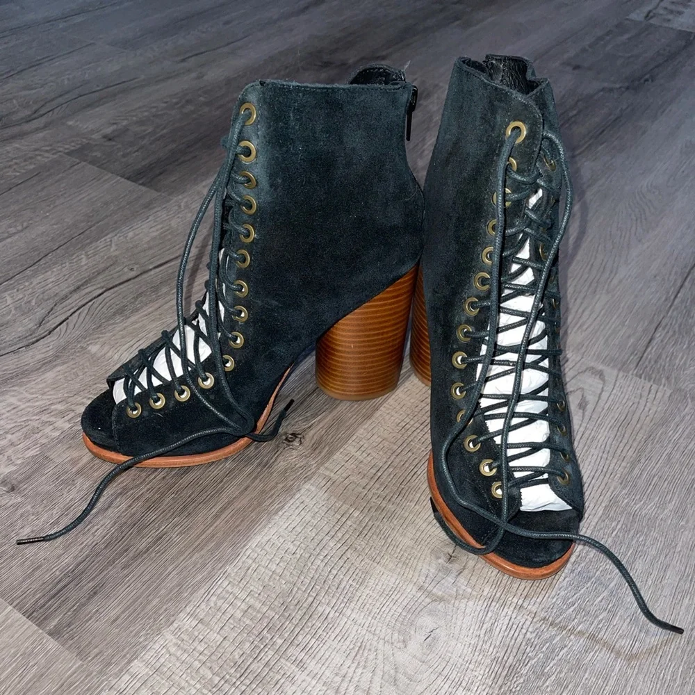 Jeffrey Campbell Cors Suede Bootie 9.5 NEW - Picture 3 of 6